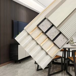 モダンなツートンカラーPVC木目調グリルパネル 200*14mm ゴールドライン ジャズホワイト + 木目調 室内テレビ背景壁パネル 商業用 - Product Image 6