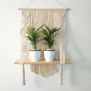 Estante colgante de pared de macramé estilo bohemio arte de pared flotante tejido a mano para decoración del hogar para sala de estar o baño - Product Image 5