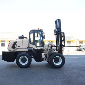 Powston Sağlam 3 Ton Her Türlü Araziye Uygun Dizel Forklift 4 Çeker Hidrolik Ulusal IV Emisyon 4 Metre Kaldırma Yüksekliği Çiftlik Depo Forklifti - Product Image 4