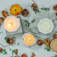 Bougie à cire de soja, pot en marbre et en pierre d'huile aromatique de luxe avec un superbe emballage