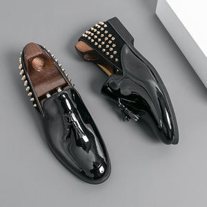 Mocasines Negros con Borlas y Remaches para Hombre y Mujer, Tallas Grandes 37-48 - Product Image 4