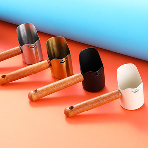 Pala para arena de gatos de acero inoxidable con mango de madera, gran capacidad, forma ovalada, para suministros de mascotas - Product Image 1