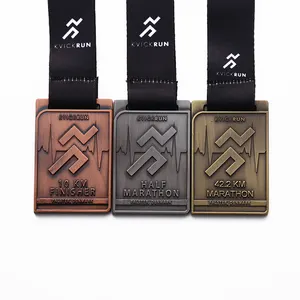 저렴한 OEM 명예 상 레이스 골드 마라톤 달리기 금속 메달/메달