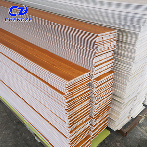 Chine Nouveau panneau intérieur en PVC meilleure qualité impression stratifié plat et rainure Plafond <span class=keywords><strong>pas</strong></span> <span class=keywords><strong>cher</strong></span> PVC plafond panneau mural - Product Image 1