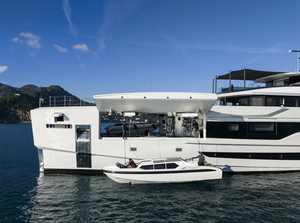 Custom 190ft Luxury Yacht Discovery Sport EVA Casco de aluminio Inboard/Outboard 6m Motor 6m Fibra de vidrio Acero Barco de pesca - Product Image 3