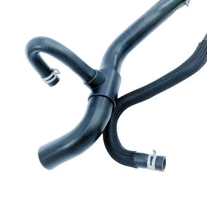Tuyau d'eau de refroidissement tuyau de liquide de refroidissement réservoir tuyau de radiateur 30723082 30650750 pour <span class=keywords><strong>Volvo</strong></span> <span class=keywords><strong>C30</strong></span> C70 S40 - Product Image 1