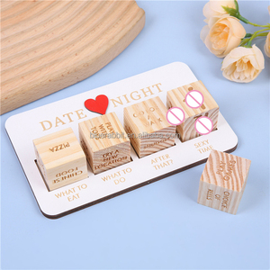 Fecha noche dados al por mayor 5 uds juegos de aventura divertidos parejas románticas regalo juego de mesa de madera para pareja - Product Image 1