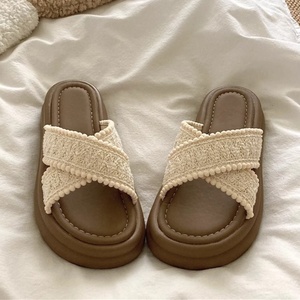 Sandales d'été pour femmes 2025 – Nouvelles sandales à semelle épaisse pour femmes, parfaites pour assortir aux jupes, style Boker - Product Image 3