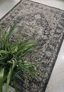 Tapis d'appoint vintage de style persan noué à la main - Product Image 1