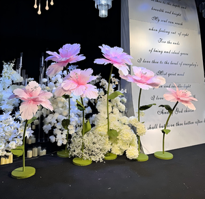 Набор декораций для сцены, состоящий из трех кусочков цветочной бумаги, используемых в качестве ориентира - Product Image 6