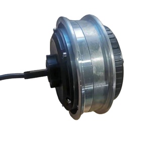 Motore Separato da 10 Pollici 48V60V 1500W2000W Apertura <span class=keywords><strong>Forcella</strong></span> 115MM-145MM Parte di Conversione per Monopattino Elettrico - Product Image 1