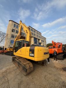 Excavadora sobre orugas Komatsu original usada en Venta caliente, Japón, 20 toneladas de peso operativo, bomba de Motor, construcción - Product Image 6