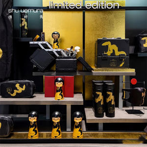 Sculpture décorative d'<span class=keywords><strong>art</strong></span> créatif moderne en résine pour centre commercial, marque personnalisée, pour l'extérieur, cosmétique, professionnelle - Product Image 2