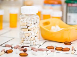 100ml-500ml <span class=keywords><strong>Pet</strong></span> trắng rõ ràng thực phẩm bổ sung bao bì canxi viên thuốc viên nang chai Vitamin Có Nắp CRC - Product Image 5