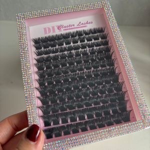 Extensions de cils personnalisées avec logo, style Comic Wing Anime, 0,07 mm, cheveux synthétiques, volume léger hybride 3D-5D, fabrication mécanique - Product Image 1