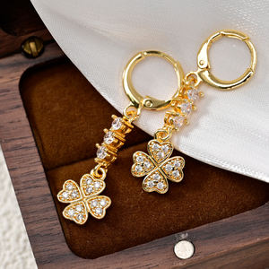 Nouvelles boucles d'oreilles pendantes trèfle tendance 2026, plaquées or, zircon, bijoux pour femmes, cadeaux de fête, boucles d'oreilles trèfle, bijoux - Product Image 6