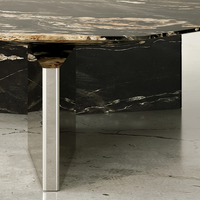 Table basse de luxe en marbre biseauté avec pieds en métal, style déstructuré, pour la maison de rêve
