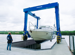 Grúa marina móvil de servicio pesado de 600, 800 y 1200 toneladas, elevador de embarcaciones con ruedas de caucho, grúa pórtico marina, lanzador de embarcaciones para puertos - Product Image 6