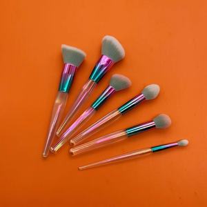 Lot de 5 pinceaux de maquillage à poils en nylon, résistants à l'humidité, avec manche transparent brillant et coloré, pour le visage, le correcteur, le estompeur et le rasage - Product Image 1