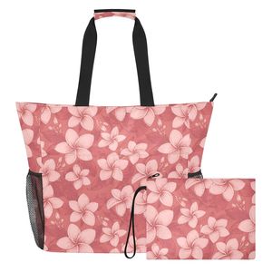 Bolso de playa grande 2 en 1 personalizado con estampado floral rosa, de poliéster, para mujer, con bolsillo frontal, cierre de cremallera y bolsillo de malla. - Product Image 3