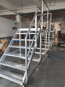 Aangepaste Aluminium 6000 Serie Industriële Mobiele Werkplatform Luchthaven Trapladder Loopbruggen Overdracht Onderhoud Viaduct - Product Image 6