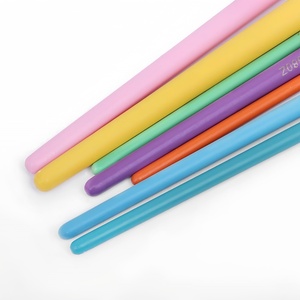 Nuevo estilo Keep Smiling 7PCs Cepillo <span class=keywords><strong>de</strong></span> nailon Mango <span class=keywords><strong>de</strong></span> cepillo <span class=keywords><strong>de</strong></span> madera Pincel <span class=keywords><strong>de</strong></span> artista sin ramificación para pintar - Product Image 5