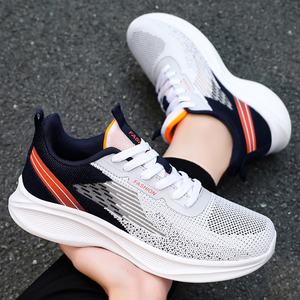 2024 chaussures <span class=keywords><strong>de</strong></span> course décontractées pour hommes nouveau Style Fitness chaussures <span class=keywords><strong>de</strong></span> marche avec fermeture à lacets <span class=keywords><strong>pas</strong></span> <span class=keywords><strong>cher</strong></span> mouche tricot matériel supérieur pour le printemps - Product Image 4