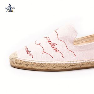 Alpargatas Planas de Lona Rosa con Bordado Floral Rojo, Plantilla Cómoda, Calzado Casual Diario Sencillo para Mujer - Product Image 4