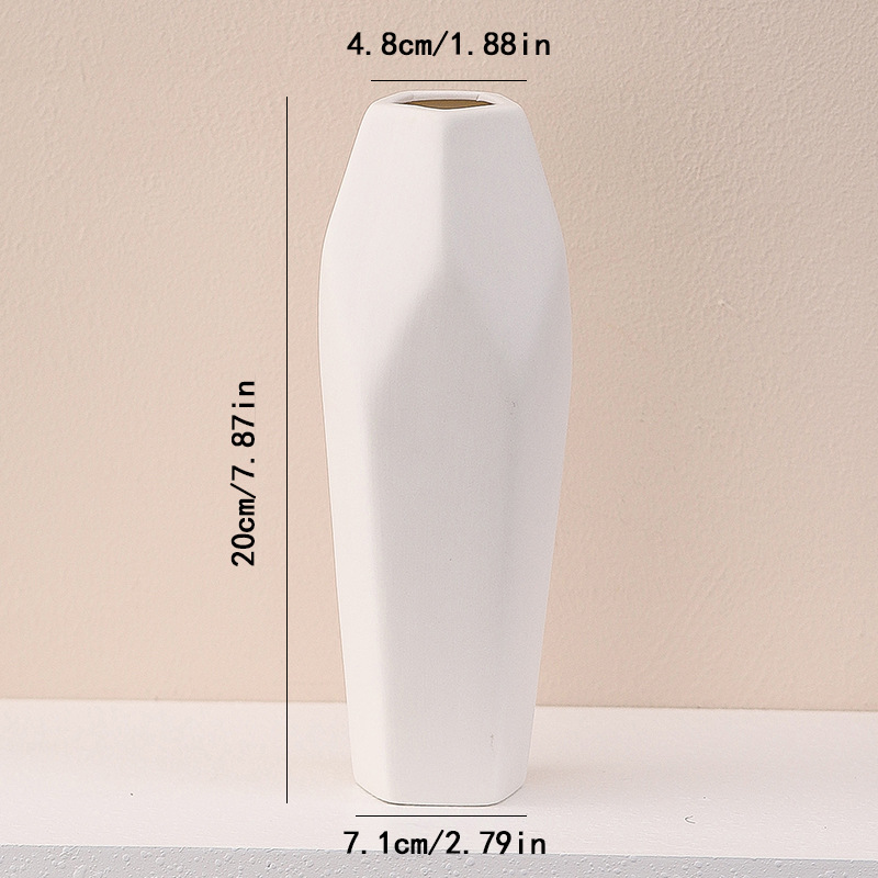 Vase de taille moyenne, 215 cm, non émaillé