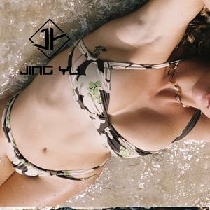 Traje de Baño de Dos Piezas de Poliéster de Alta Calidad Personalizado con Estampado Personalizado OEM - Product Image 4