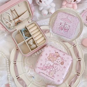 Estuche Redondo de Nailon de Alta Gama con Diseño de Anime para Joyas, Caja de Almacenamiento de Cuero para Anillos, Pendientes y Collares - Product Image 1