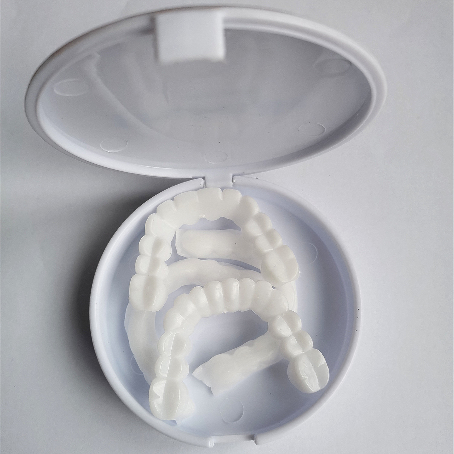 Новая защелкивающаяся улыбка идеальная улыбка виниры защелкивающаяся улыбка зубы