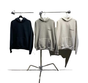 Fear of 22 Autunno/Inverno, Felpa con cappuccio con stampa floccata fronte-retro <span class=keywords><strong>di</strong></span> lettere 'God' e motivo floreale Essen - Product Image 1