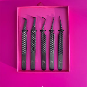 Venta al por mayor superventas volumen pestañas Pesta como bandeja pestañas pinzas de punta de fibra pinzas de extensión de pestañas de embalaje personalizado - Product Image 4