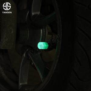 Offre Spéciale bouchons de <span class=keywords><strong>valve</strong></span> de voiture style lumineux <span class=keywords><strong>bouchon</strong></span> de <span class=keywords><strong>Valve</strong></span> de <span class=keywords><strong>pneu</strong></span> de voiture capuchon de tige pour bmw Audi <span class=keywords><strong>mercedes</strong></span> VW Honda accessoires - Product Image 6