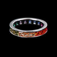 Vente en gros Simple Bague en argent sterling 925 unisexe avec zircon cubique coloré 5A