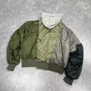 Giacca da Uomo di Alta Qualità in Stile Streetwear, Pesante, con Design a Contrasto e Chiusura a Zip - Product Image 3