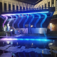 Mur de rideau d'eau numérique, cascade graphique, fontaine d'eau pour décoration extérieure et intérieure, installation sur site