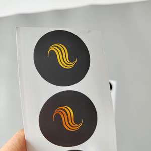 Etiqueta Redonda Negra con Estampado de Lámina Dorada Personalizada, Etiqueta de Impresión de Alta Viscosidad, Etiquetas Impresas con Logotipo de Marca para Pequeñas Empresas - Product Image 3