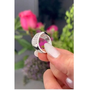 Anillo de Compromiso con Diamante Redondo de Laboratorio de 1.5 Quilates |   Solitario de Oro de 14K - Product Image 1