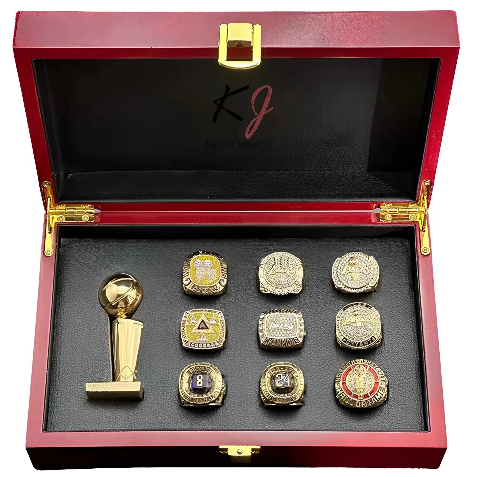 กล่องของขวัญสีแดง + แหวน + ถ้วยรางวัล