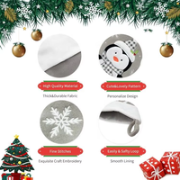 Vente en gros de bas de Noël 2025 pour célébrations joyeuses Ornement d'arbre de Noël gris avec sac de bonbons Décoration de cadeau de vacances