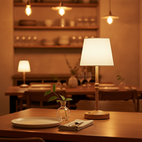 Lampe de bureau LED de style rétro minimaliste nordique moderne, luxe léger, avec batterie, abat-jour en tissu, commande tactile pour chambre à coucher