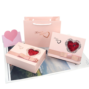 Emballage de bijoux rose personnalisé Boîtes cadeaux pour bijoux à vendre Emballage de bijoux en papier Style livre Boîte à bijoux - Product Image 2