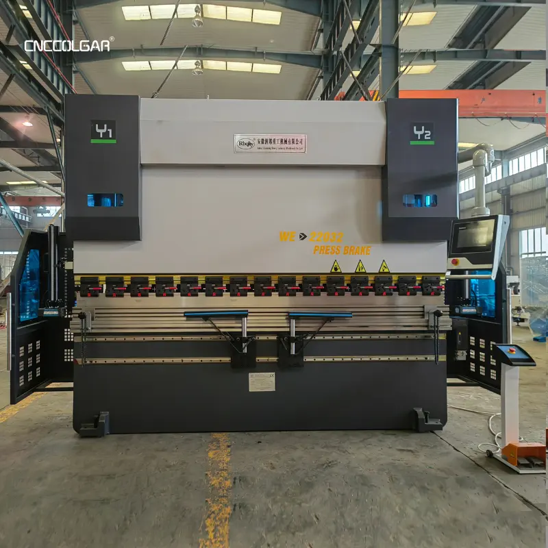 CNCColgar DA53T 220T 3200mm 4+1 एक्सिस क्विक क्लैम्पिंग सीएनसी हाइड्रोलिक प्रेस ब्रेक