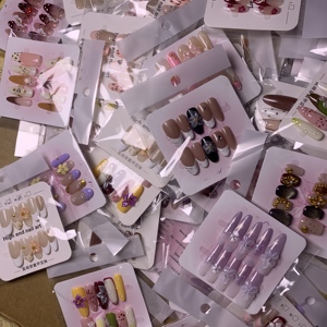 Pretty Nail Lucky Bag EYL, <span class=keywords><strong>Uñas</strong></span> Postizas <span class=keywords><strong>de</strong></span> Lujo con Certificación CE, Forma <span class=keywords><strong>de</strong></span> Almendra, Cobertura Completa, 10 Piezas, Hechas a Mano - Product Image 6