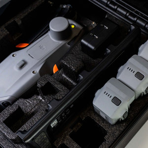 โดรน DJI Matrice 4E ระดับมืออาชีพสำหรับการลาดตระเวนรอบพื้นที่ การตรวจสอบสถานที่ และการตรวจจับความร้อน - Product Image 1
