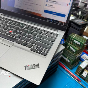 .enovo ThinkPad E14 Gen4, I5-1240P Processor, 8GB RAM, 256GB SSD, 14-nch 1920x1080 HD Screen I5 Business Laptop - Product Image 3