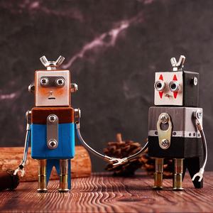 Ornement en bois de <span class=keywords><strong>robot</strong></span> de dessin animé sculpté à la main cadeau d'anniversaire avec gravure artisanat créatif pour les enfants - Product Image 2