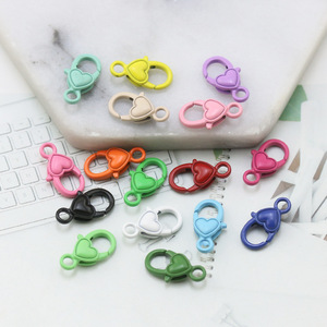 Accessoires de bricolage Métal Peinture Couleur Amour Porte-clés <span class=keywords><strong>petite</strong></span> <span class=keywords><strong>taille</strong></span> Fermoir mousqueton en forme de coeur Crochet pour sac de <span class=keywords><strong>téléphone</strong></span> - Product Image 4